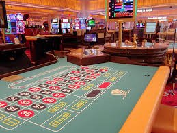 f670l Live Casino Tables